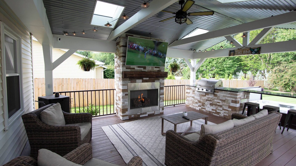 Warren House | Oasis at Avalon Lakes - Hot Tub - Gas Fire Pit - Outdoor livingroom w/gas fire