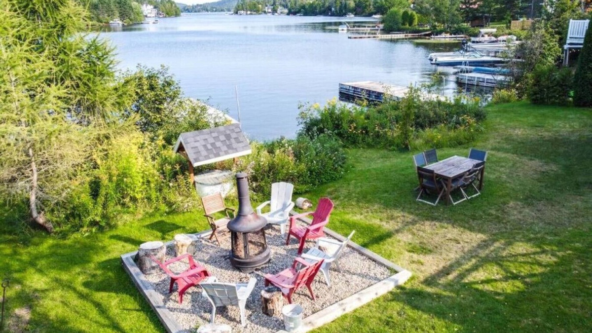 St-Adolphe-d'Howard House | Oasis au Bord du LAC Avec SPA et SKI à 3 Minutes