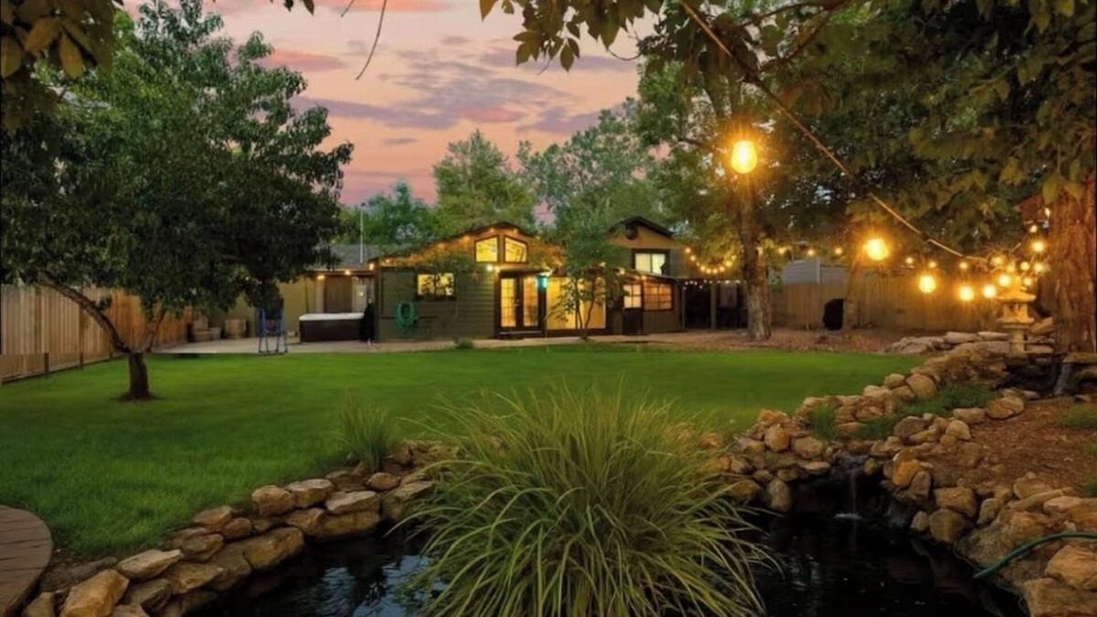 Wheat Ridge House | Oasis Backyard near Red Rocks: HotTub, GameRoom, Gym, FirePit & Vibes