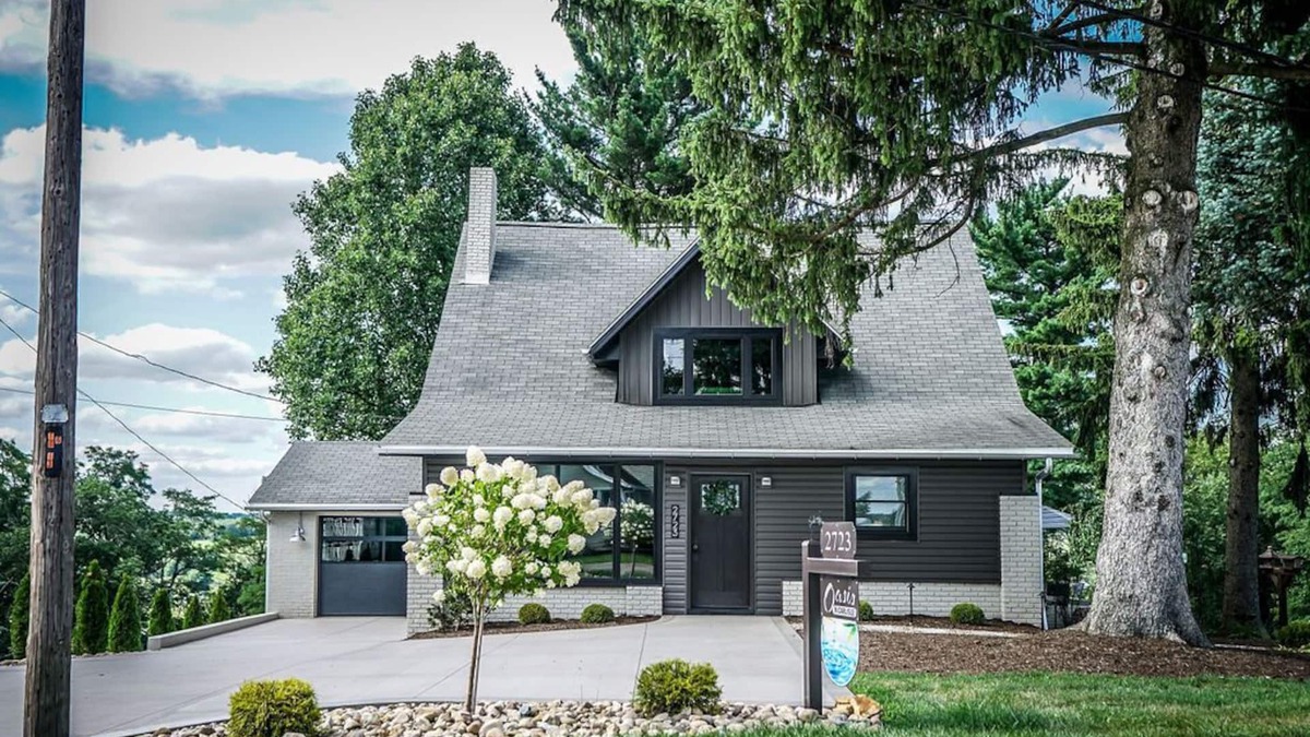 Sugarcreek House | Oasis Carlisle in Amish Country