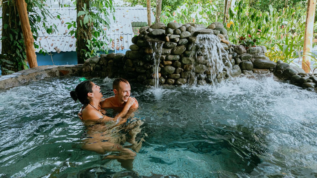 Valle Pura Vida Bed & Breakfast | Oasis Diverse Adult Retreat.