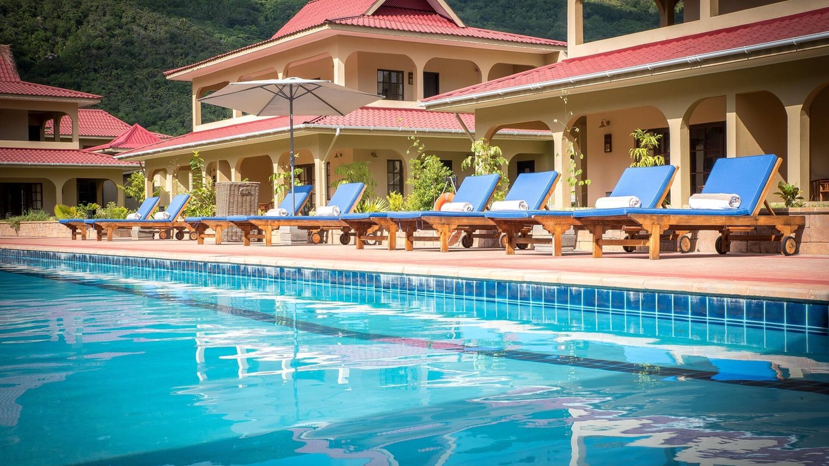 Grand Anse Hotel | Oasis Hotel Restaurant & Spa