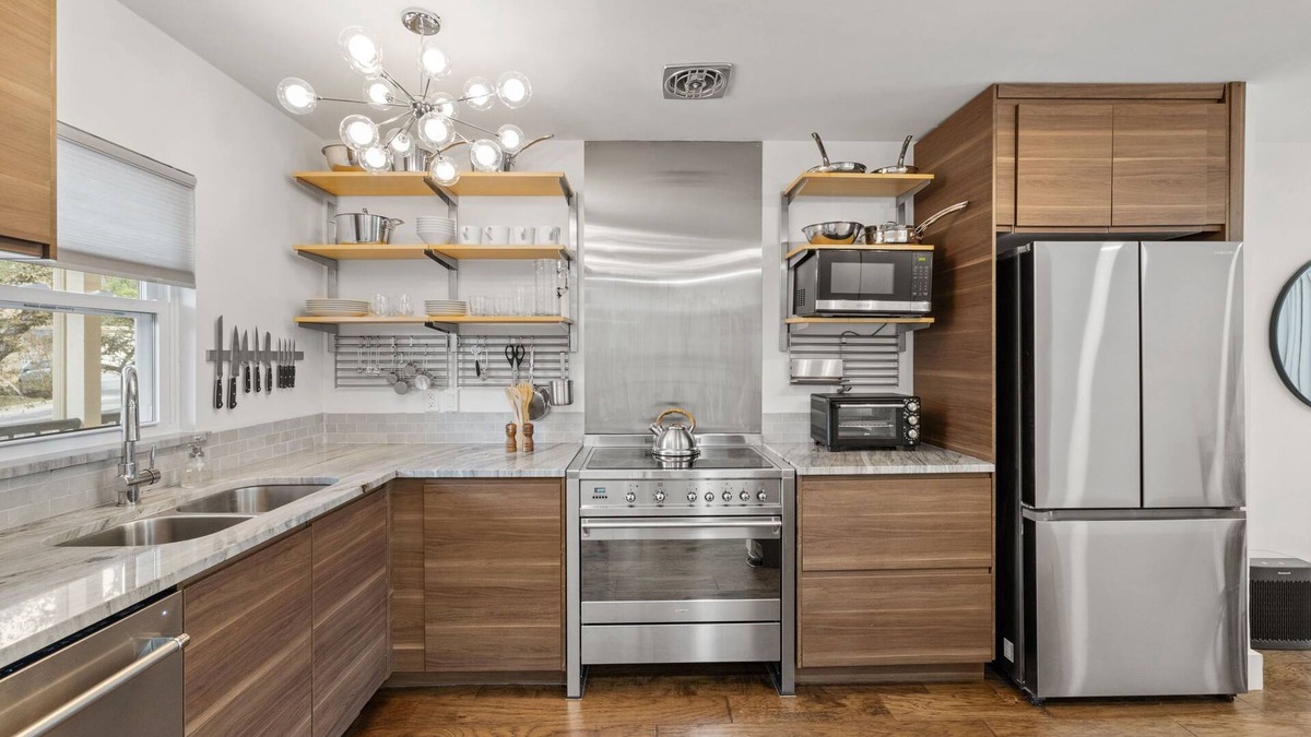 Allandale Condo | Oasis in West Austin: Luxury 1 Bedroom