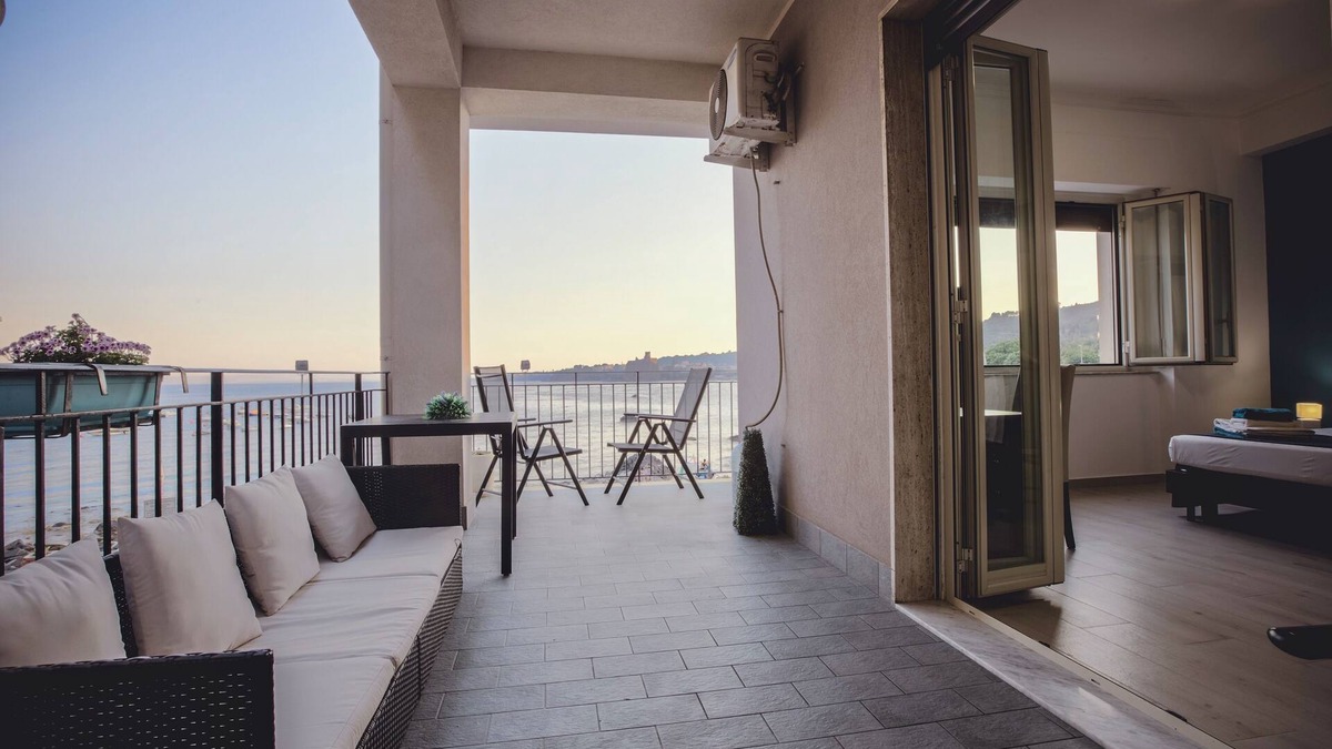 Aci Trezza Bed & Breakfast | Oasis