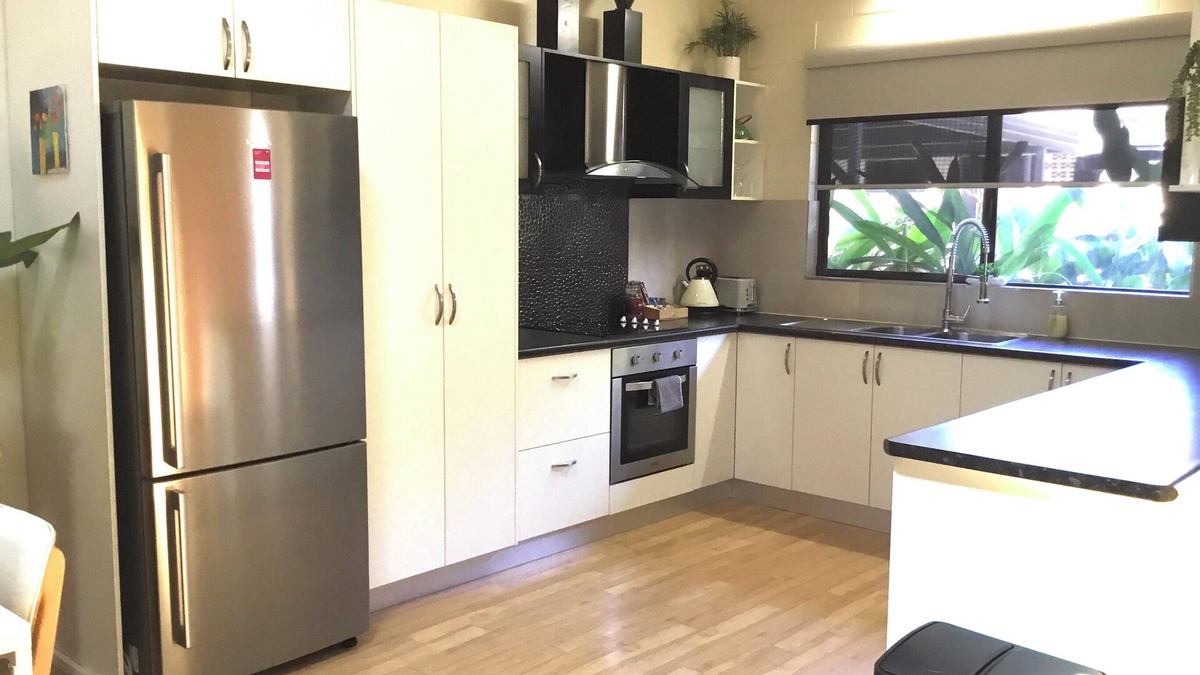 Woolner Apartment | Oasis Near the City