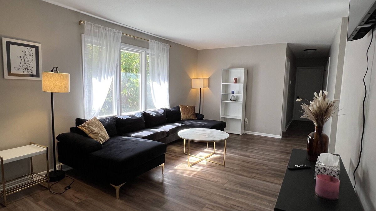 Maple Grove House | Oasis Of Maple Grove