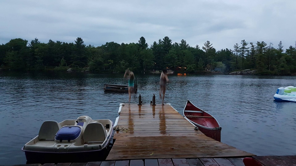 Central Frontenac Cottage | Oasis on relaxing private lake - perfect for swimming
