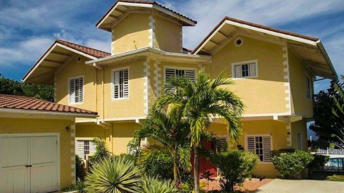 Tower Isle Villa | Oasis Palms Luxury Villa