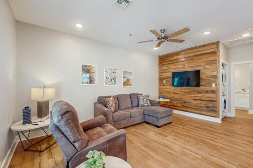 Fulton House | Oasis Resort