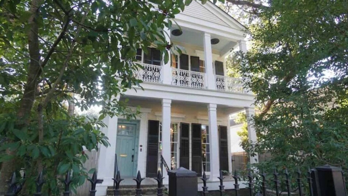 Irish Channel House | Oasis steps from Magazine Street