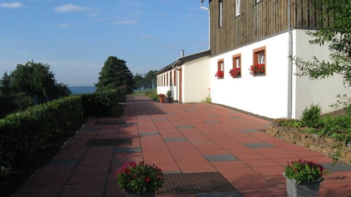 Medendorf Villa | Oberes Ourtal Lodge - Nine Bedroom Villa, Sleeps 20