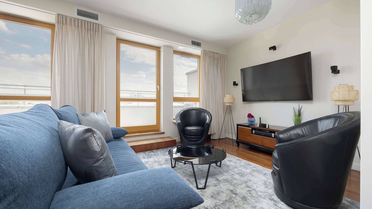 Wlochy Apartment | Obywatelska 5 | Warszawa | Spacious & Stylish Apartment | Two Parking Spaces |
