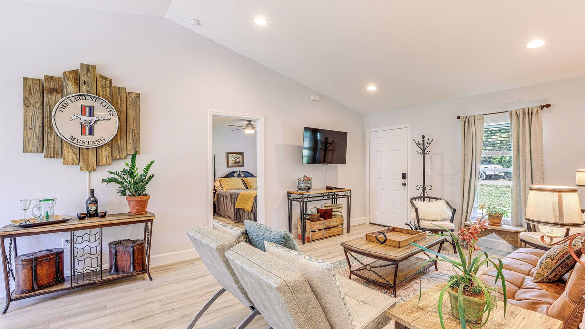 Fellowship Cottage | Ocala Home ~ 8 Mi to World Equestrian Center!