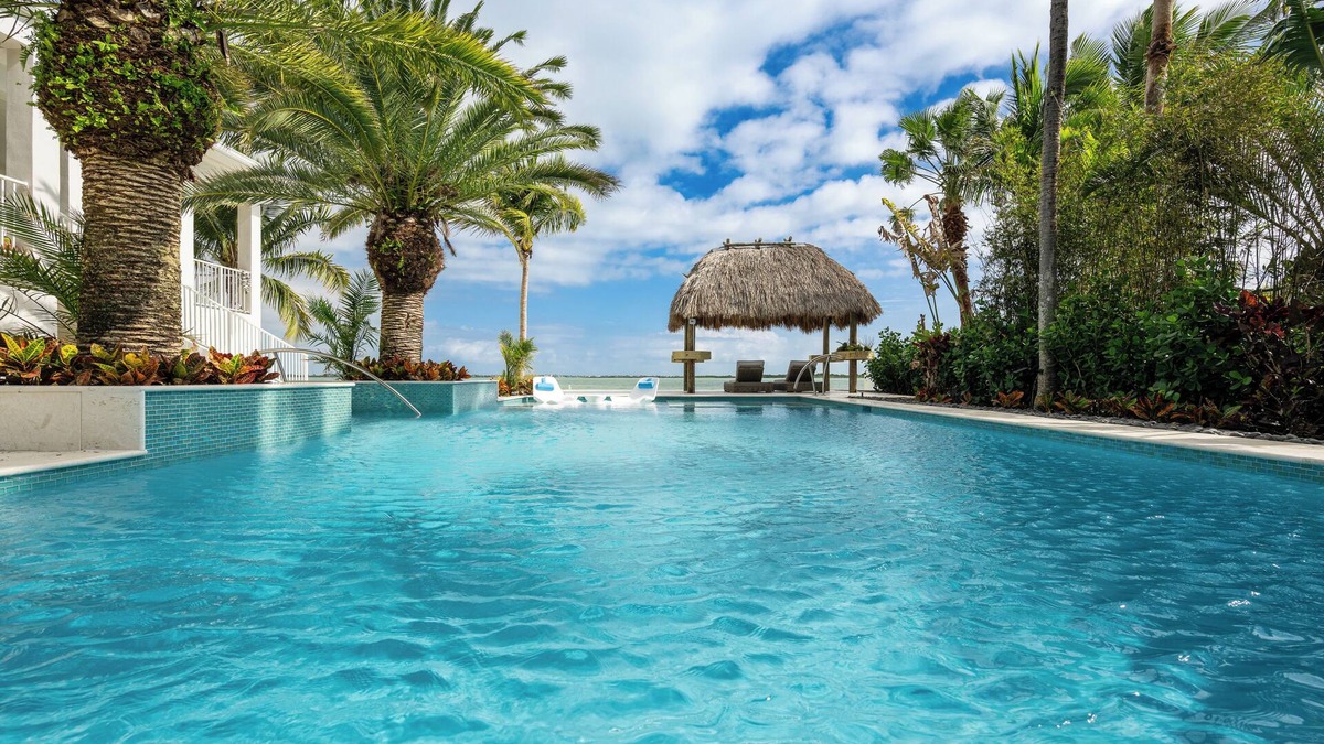Bay Point House | Ocean 9 Villa, Amazing Waterfront, 15 mins away from Duval Street!