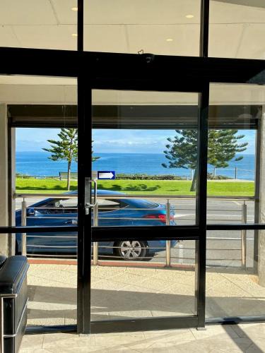 Cottesloe Hotel | Ocean Beach Hotel