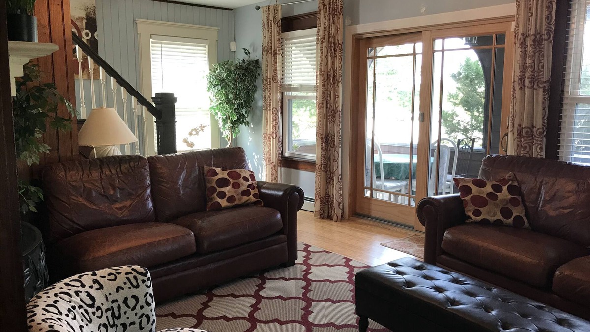 New London House | Ocean Beach Park Lawrence M.Hosp MitchellCollege Coast Guard Academy CT College