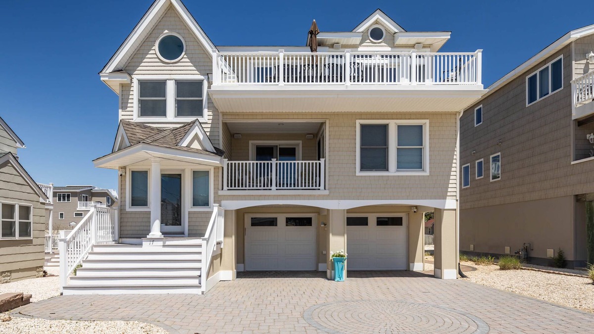 Surf City House | Ocean Block- Pool home- Sleeps 16