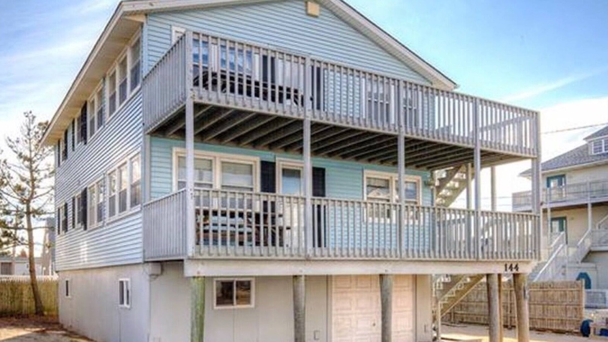 Beach Haven Terrace House | Ocean Block - One off the BEACH