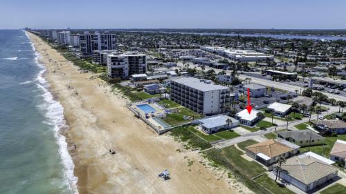 O'byrne House | Ocean Breeze Beach Bungalow - 2bedroom 2bath