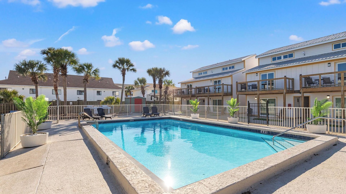 Bel Air Apartment | Ocean Breeze 1A | 1 Bed, 1 Bath