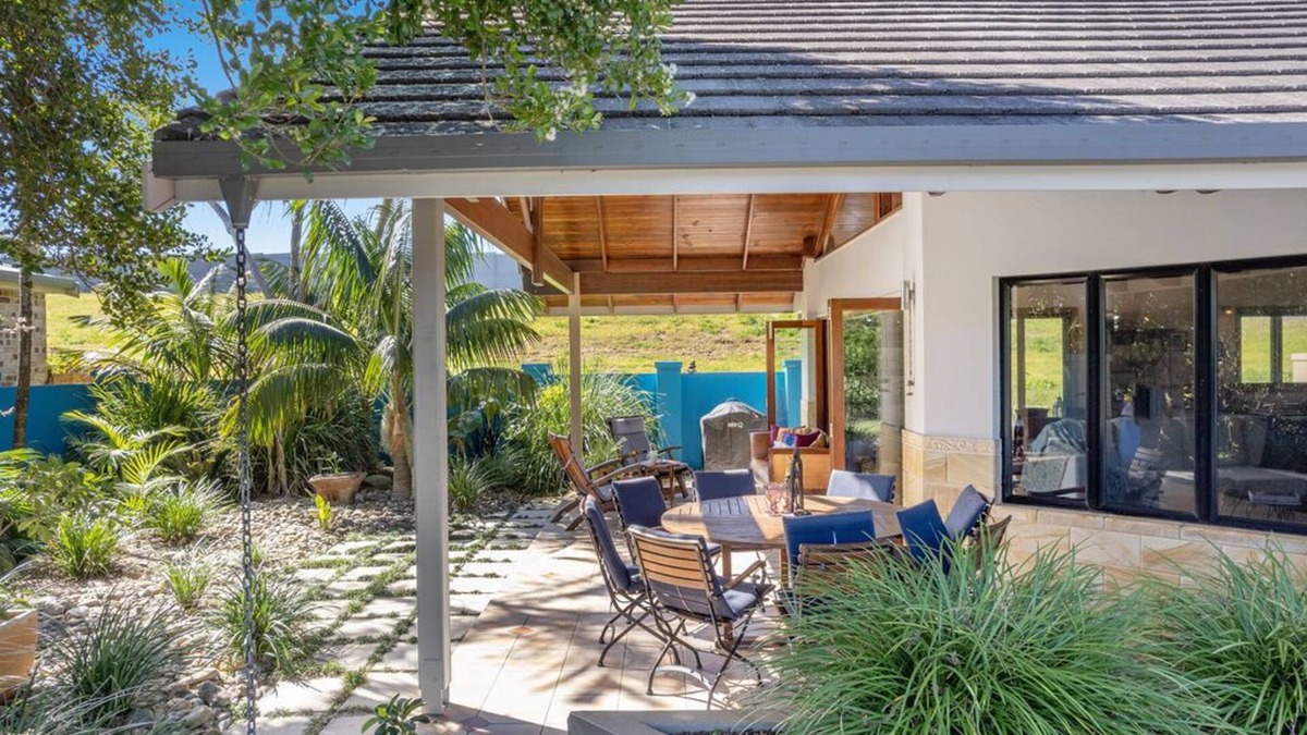 Lennox Head Apartment | Ocean Breeze Villa - Lennox Head
