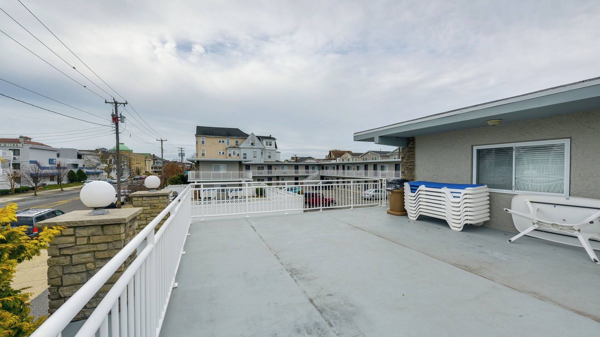 North End Apartment | Ocean City Condo w/Pool: Walk to Boardwalk!