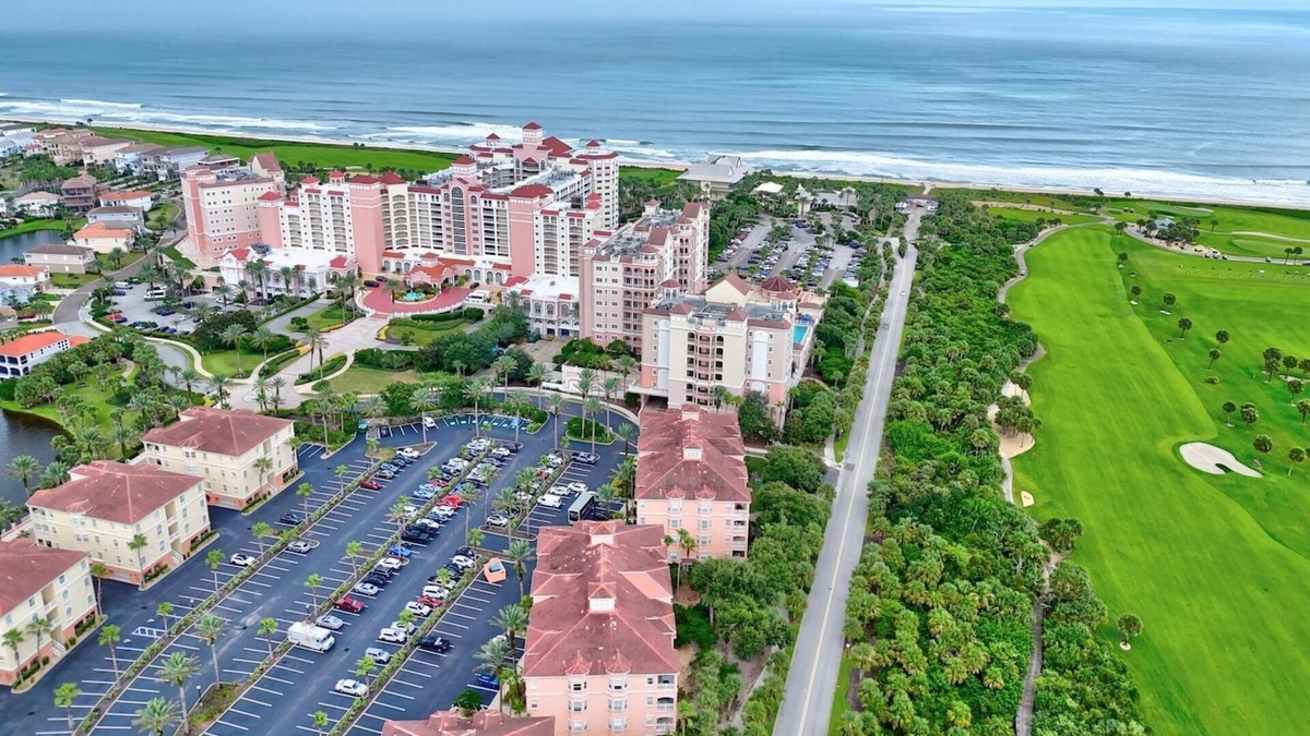 Palm Coast Condo | Ocean Crest Condo | 3 Bedroom in Hammock Beach | Close to Sand & Surf | Dog Friendly