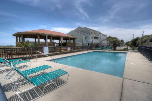 Kure Beach Apartment | Ocean Dunes 1704 by Carolina Beach Realty