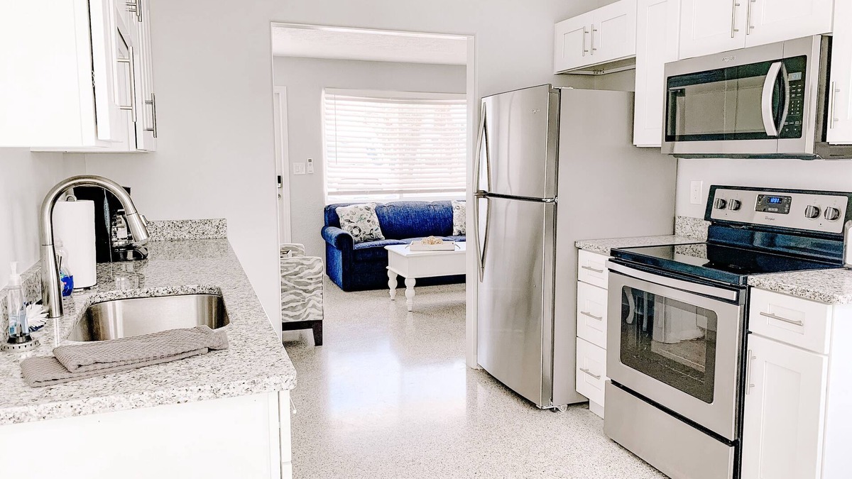 New Smyrna Beach Hotel | Ocean Eleven Suites