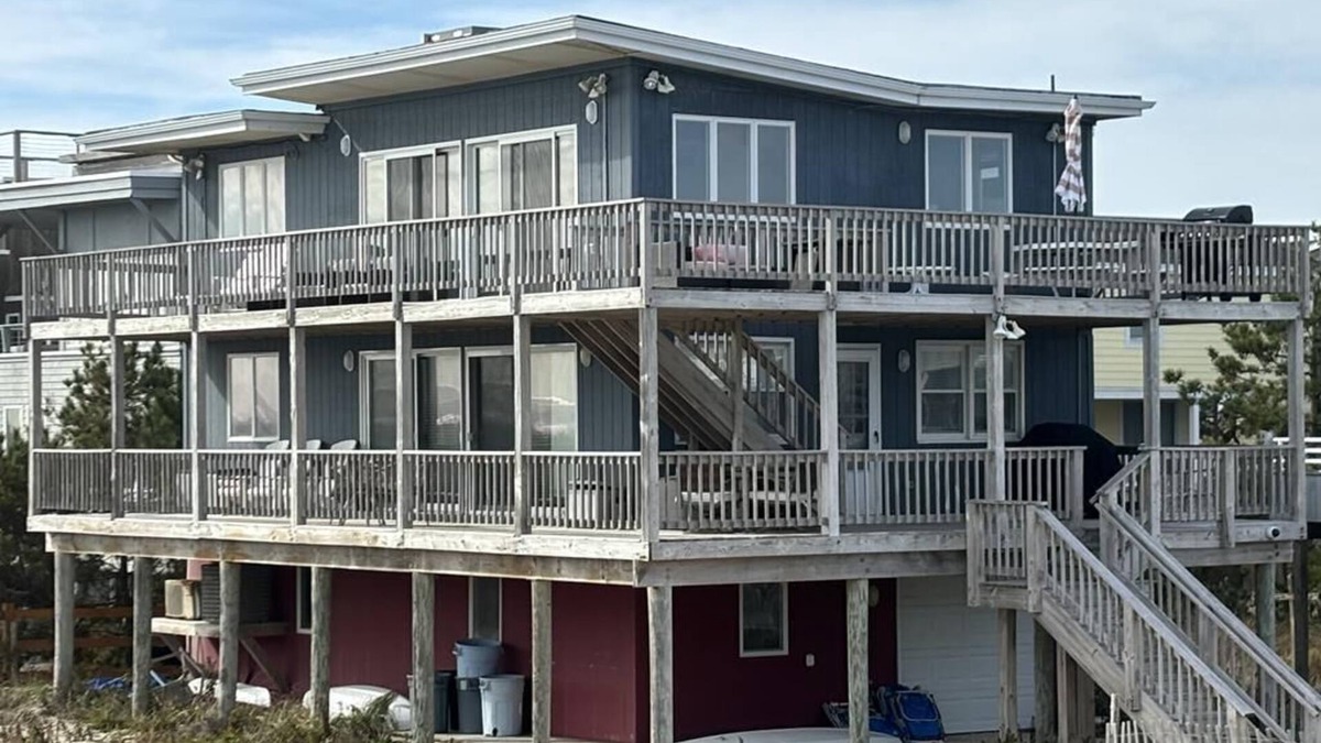 Harvey Cedars Apartment | Ocean front 3 bedroom 1 bath 2nd floor with great ocean views