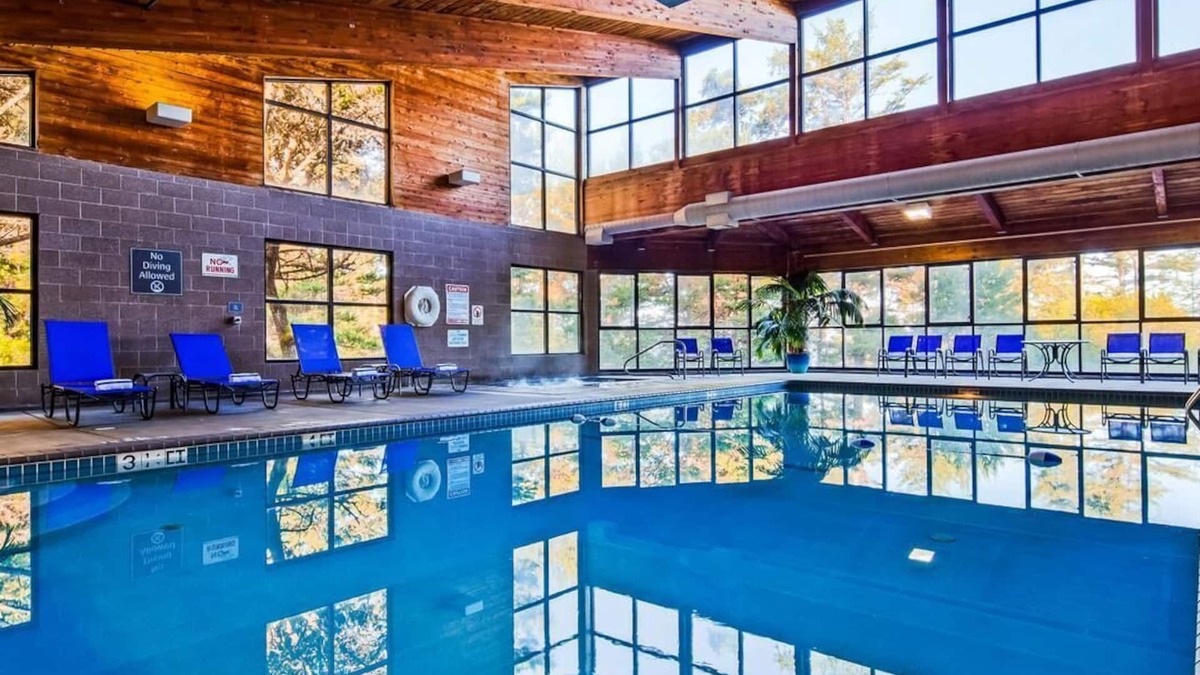 Newport Hotel | Ocean Front Accommodation | Scenic Drive Along North Coast Highway 101