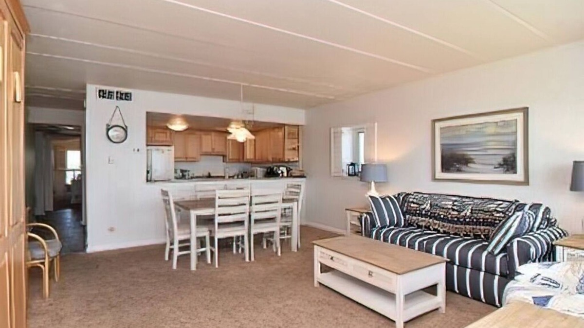 South Rehoboth Condo | OCEAN FRONT CONDO. ENJOY YOUR MORNING COFFEE SITTING ON YOUR PRIVATE BALCONY WATCHING THE SUNRISE.