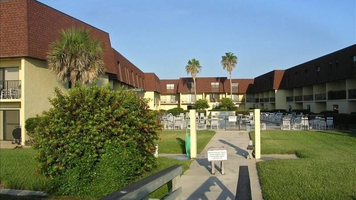 Avon By The Sea Condo | Ocean Front Condo Summer Specials!