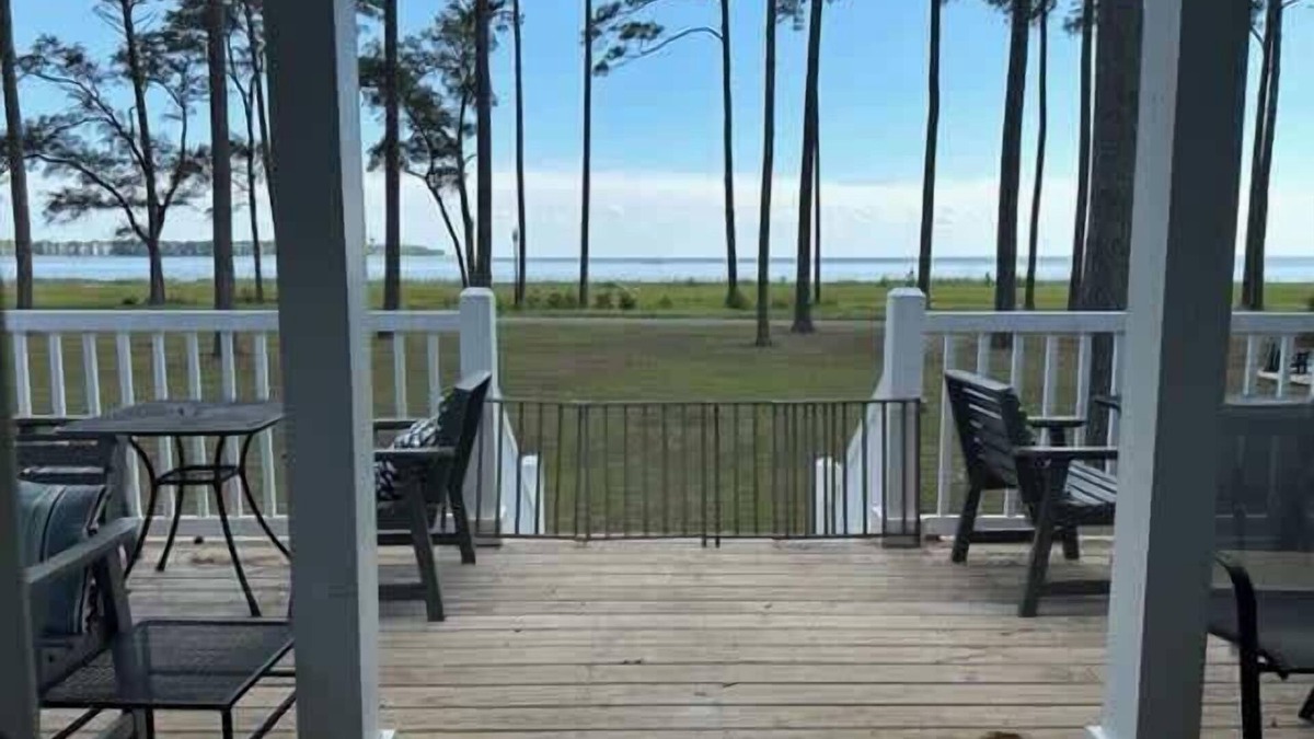 Melrose on the Beach House | Ocean-Front Cottage on Daufuskie Island