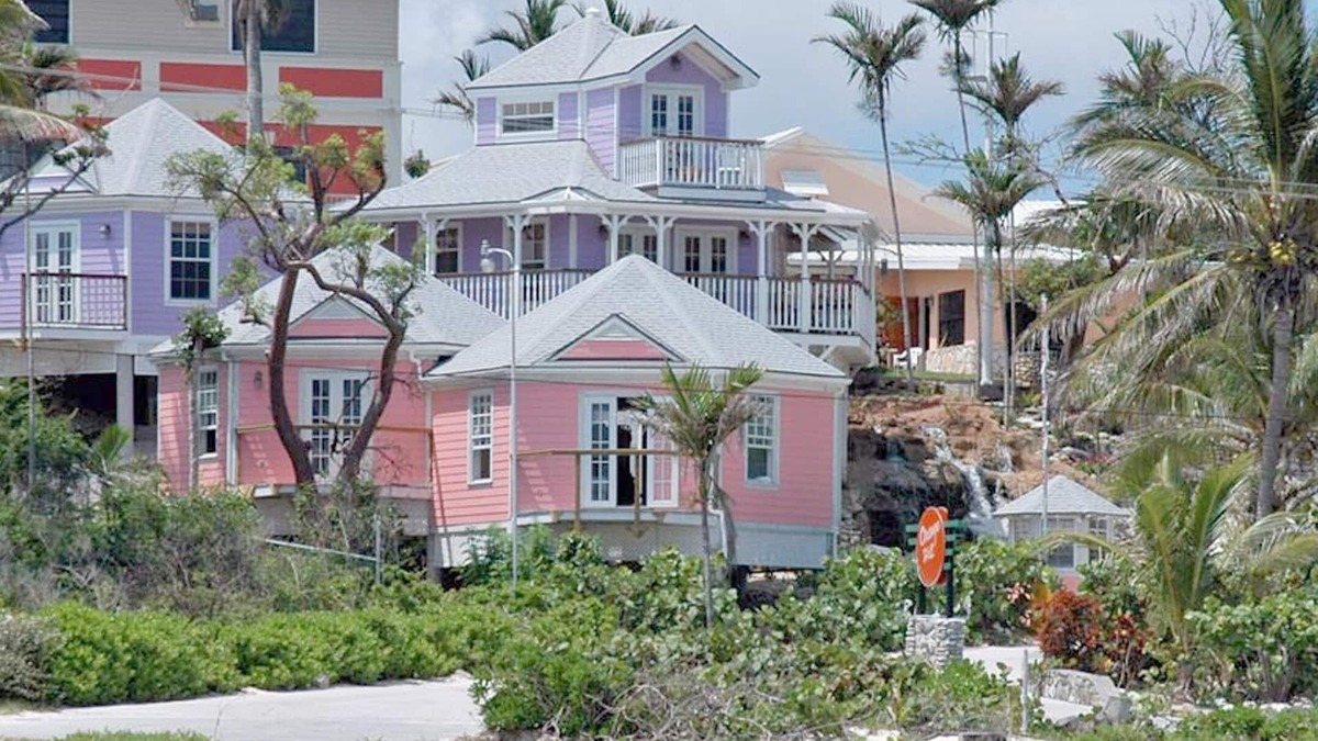 Nassau Cottage | Ocean Front Cottage - Orange Hill Beach Inn