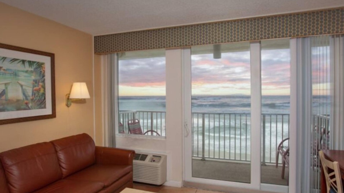 Lenox Park Resort | Ocean Front Harbour Beach Resort