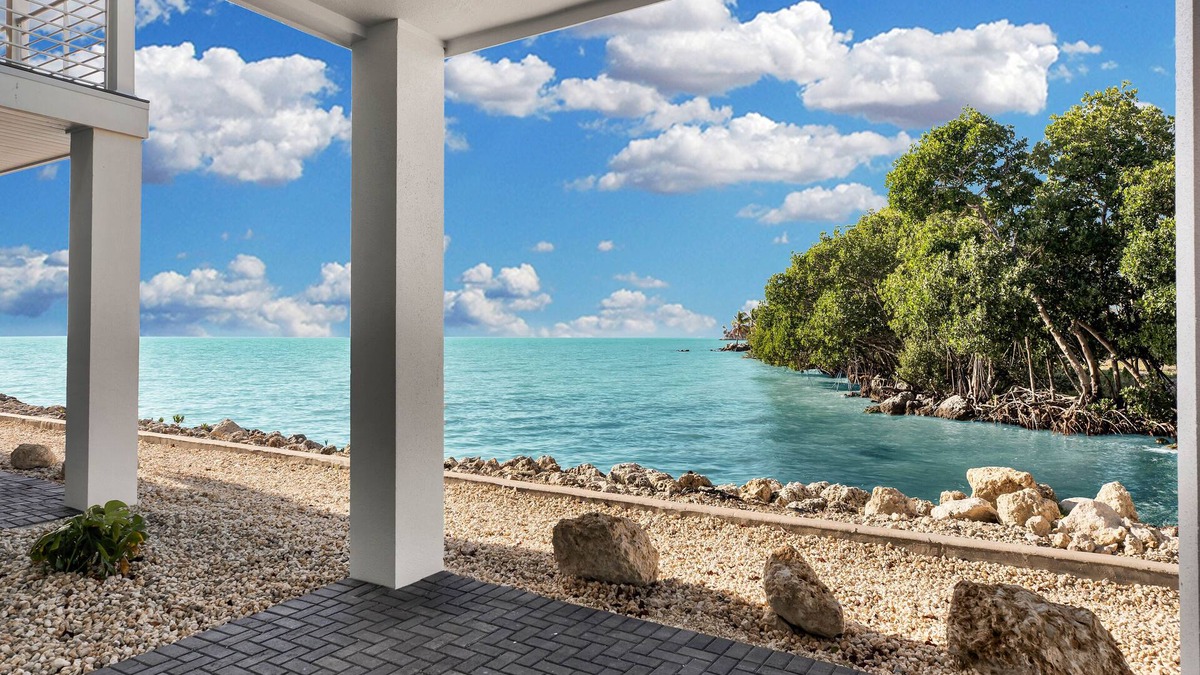 Islamorada Resort | Ocean front home has 2 bedrooms, 2 baths and amazing ocean views.