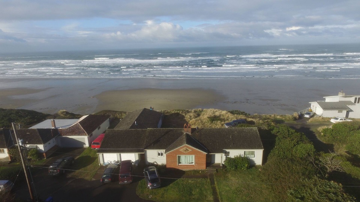 Newport House | Ocean Front Home in the Heart of Newport