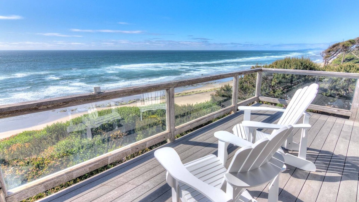 Seal Rock House | Ocean Front Home With Spectacular Views! Dog Friendly!