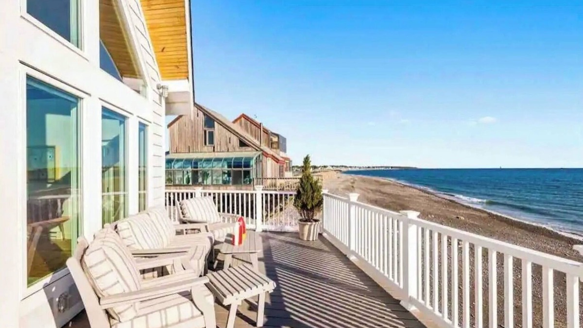 Scituate House | OCEAN FRONT HOUSE!