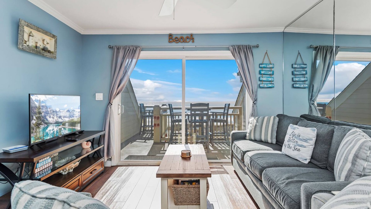 Caswell Beach Condo | Ocean Front Paradise: Centrally Located Condo with Pool Access