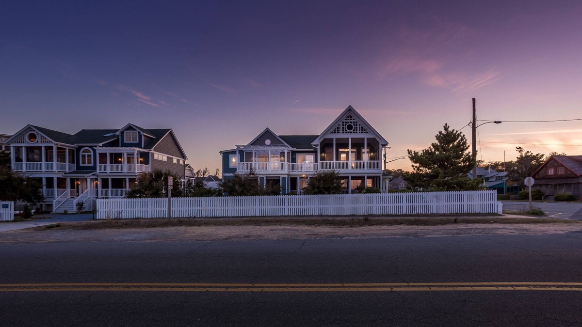 The Pines House | Ocean Front Rehoboth Beach House Parking Sleeping 10
