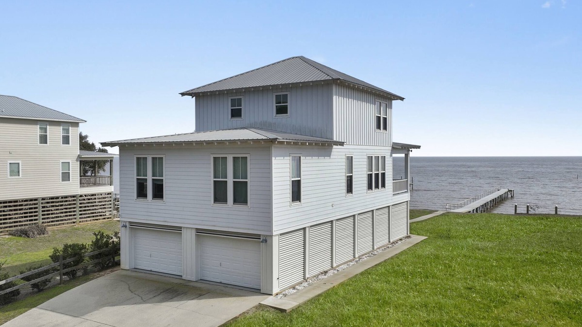 Ocean Springs House | Ocean Front Serene & Rejuvenating Home on the Gulf