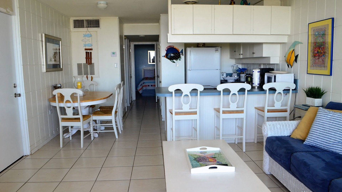 South Padre Island Condo | Ocean front Condo La Playa 205, Pet Friendly !
