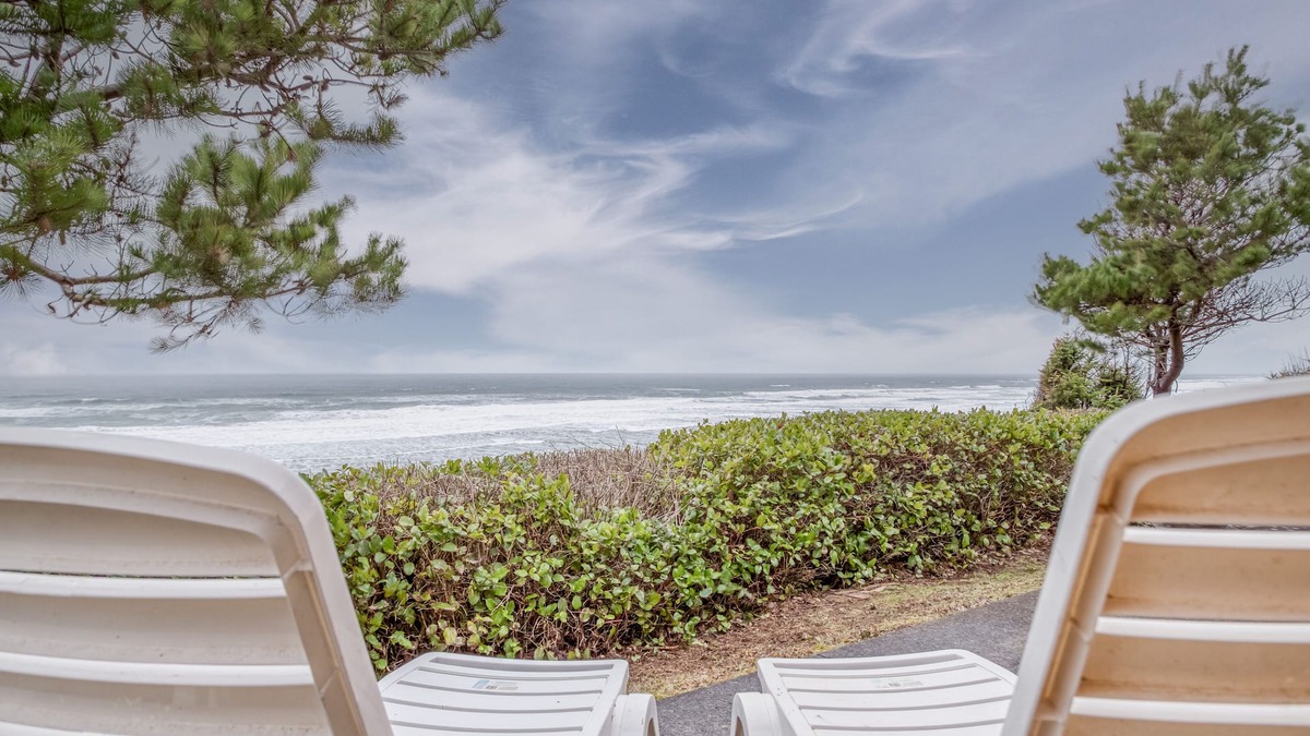 Seal Rock House | Ocean Front Vacation Home Just North of Seal Rock,