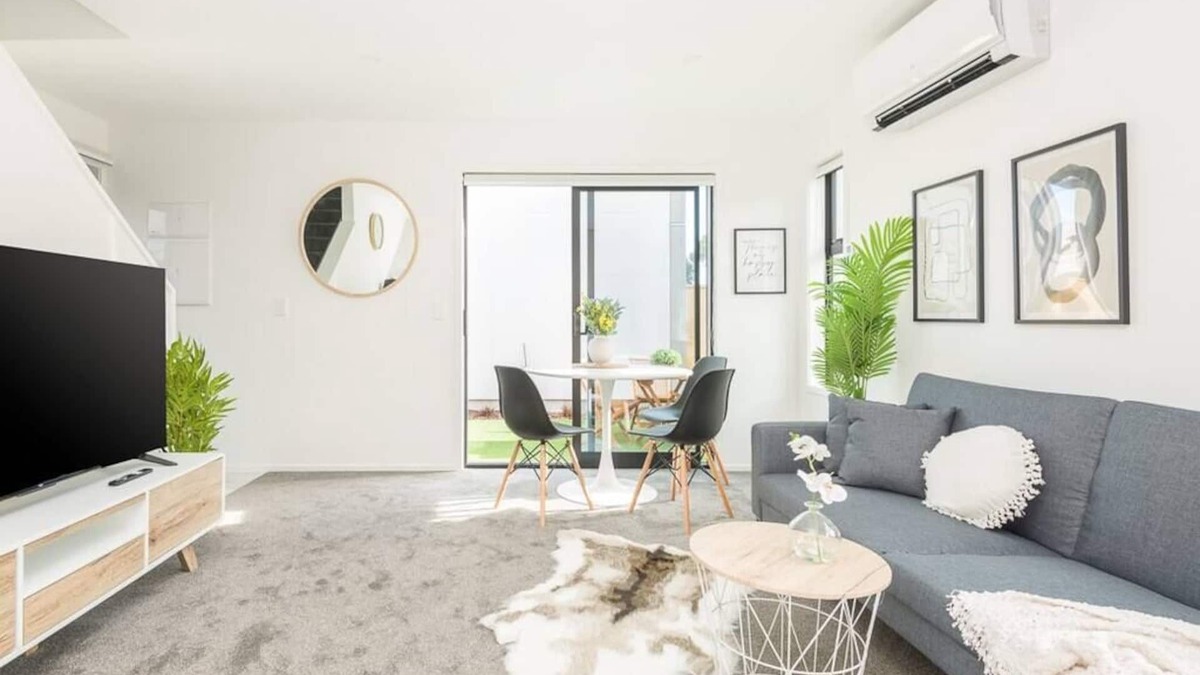 New Brighton House | Ocean Is Just Around The Corner