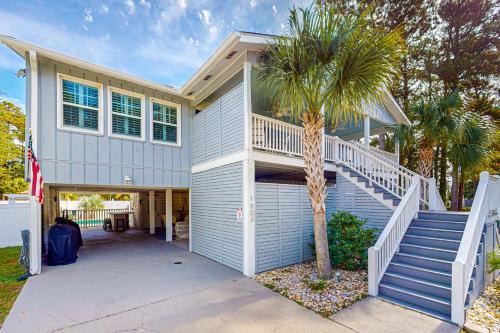 Ocean Isle Beach House | Ocean Isle Hidden Retreat A