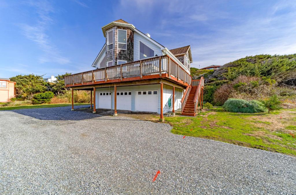 Gold Beach House | Ocean Magic