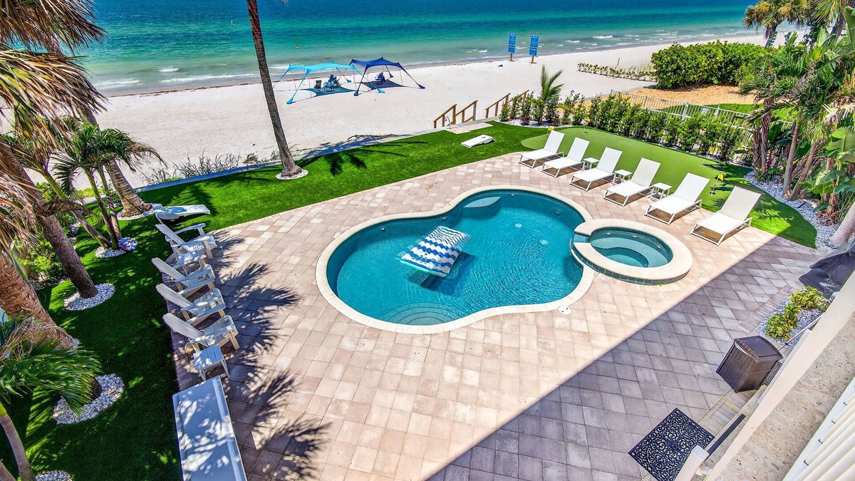 Indian Rocks Beach House | Ocean Sands | Beachfront | Private Pool