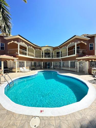 IronShore Estates House | Ocean Sight Villa